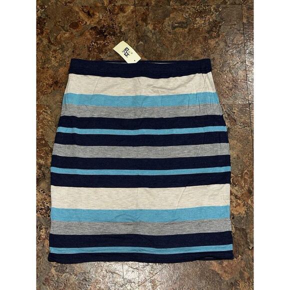 Max Studio Striped Pencil Skirt Size Medium Stretch Lightweight NWT - Picture 1 of 8